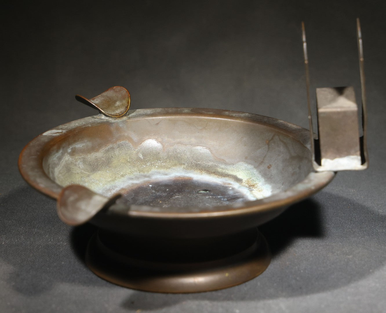 Antique Benedict Adam-Verd Copper Ashtray with Matchbook Holder, Pattern 2227, Manufactured by Benedict Manufacturing Company