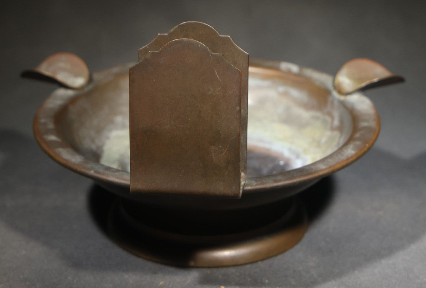 Antique Benedict Adam-Verd Copper Ashtray with Matchbook Holder, Pattern 2227, Manufactured by Benedict Manufacturing Company