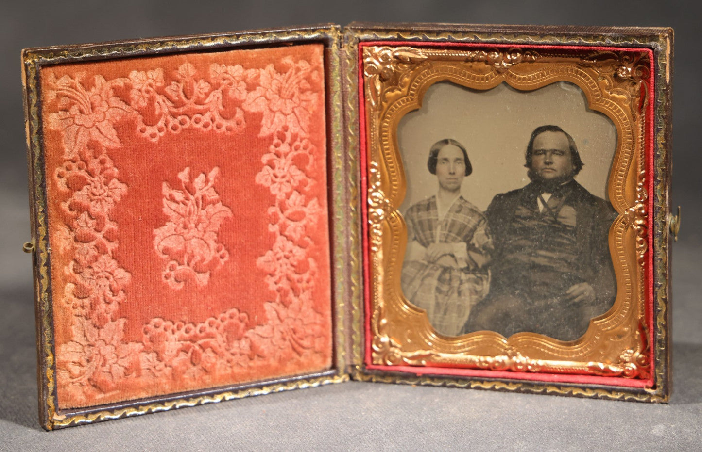 Antique 1/6th Plate Ambrotype Photograph of a Married Couple in Full Intact Leatherette Union Case