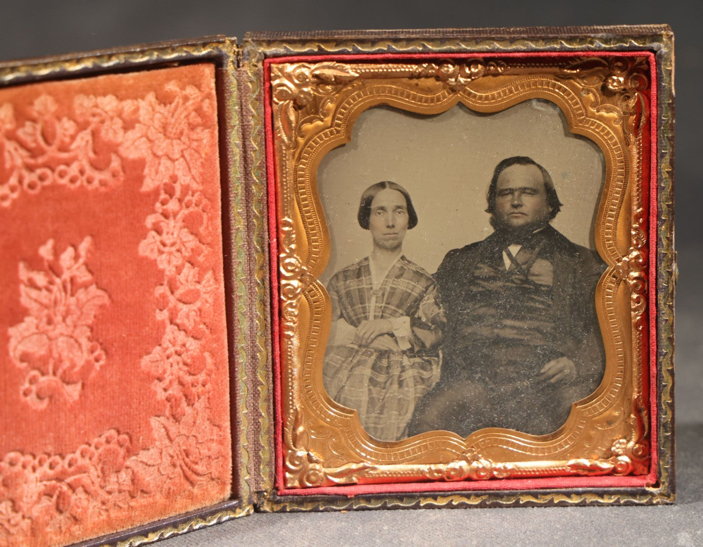 Antique 1/6th Plate Ambrotype Photograph of a Married Couple in Full Intact Leatherette Union Case