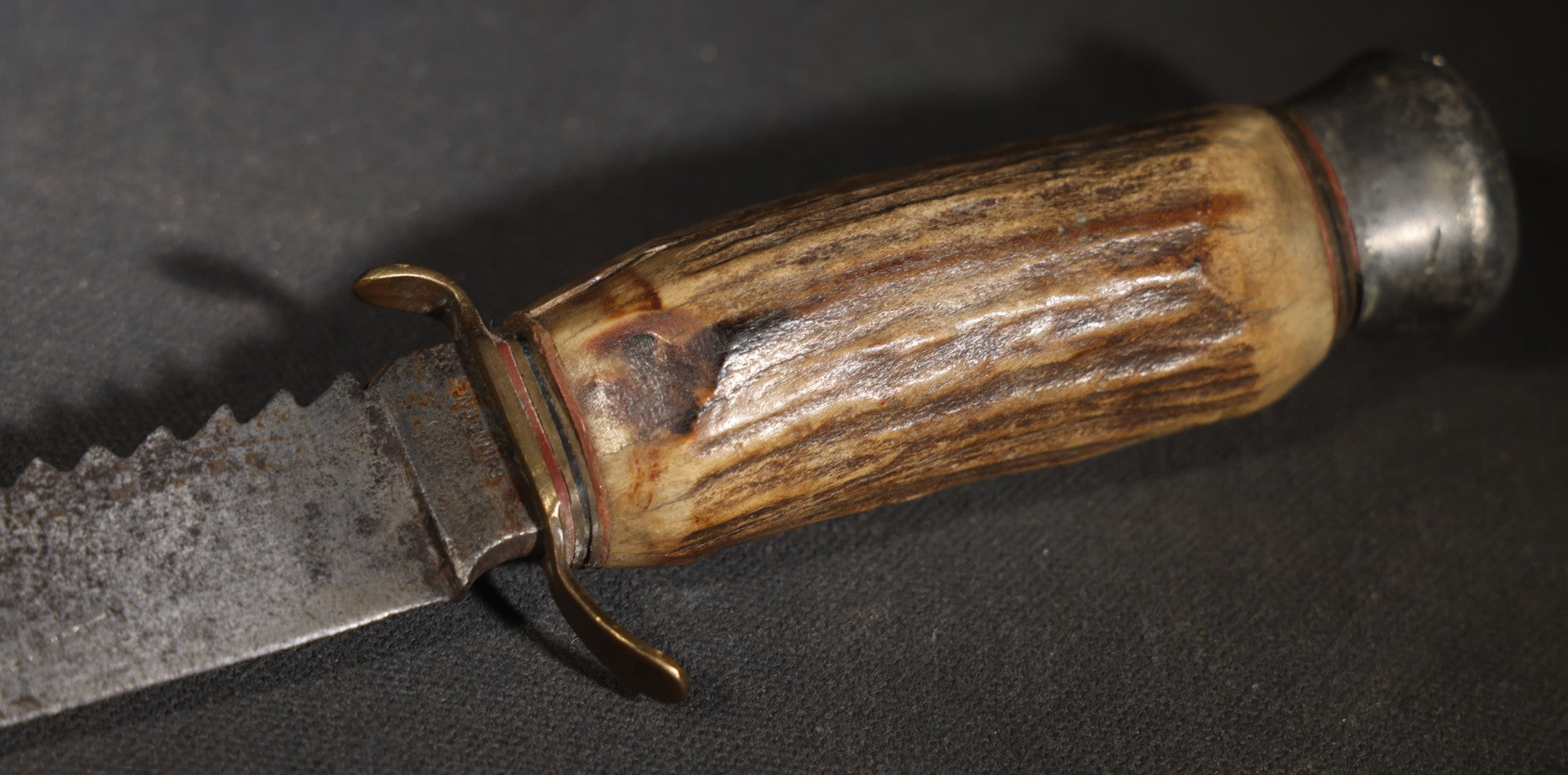 Vintage Stag-Handled Hunting Knife with Saw-Tooth Spine, Manufactured by Robert Klaas, Solingen, Germany
