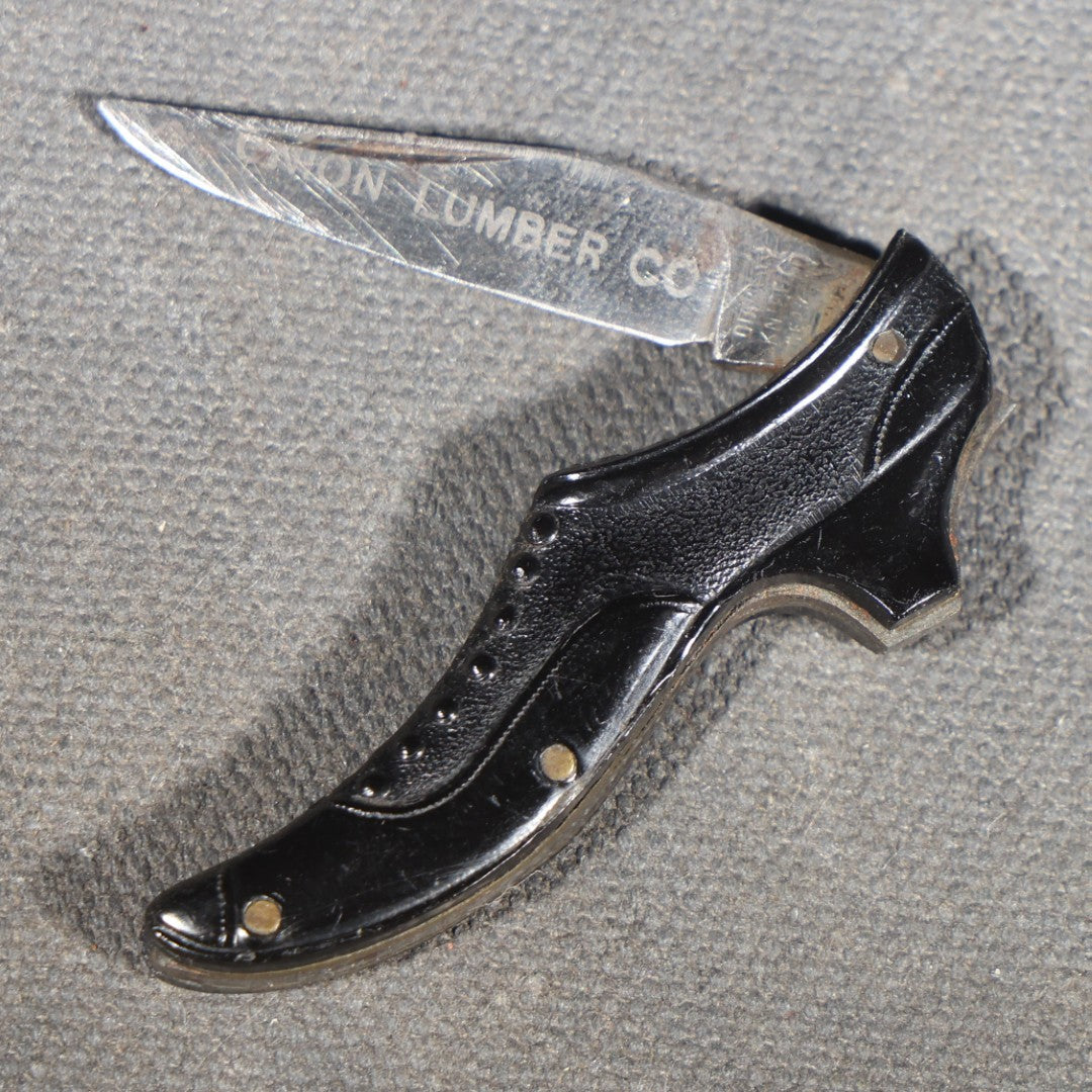 Antique Union Lumber Co. Advertising Folding Pocket Knife with Shoe-Shaped Handle