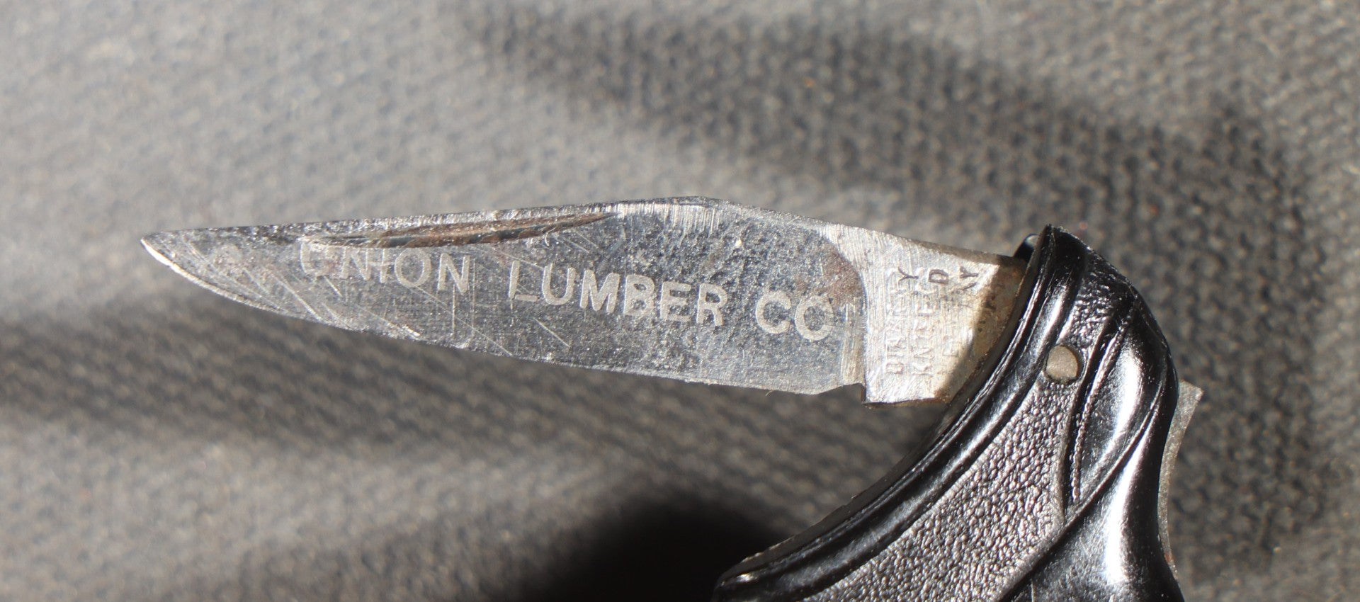 Antique Union Lumber Co. Advertising Folding Pocket Knife with Shoe-Shaped Handle