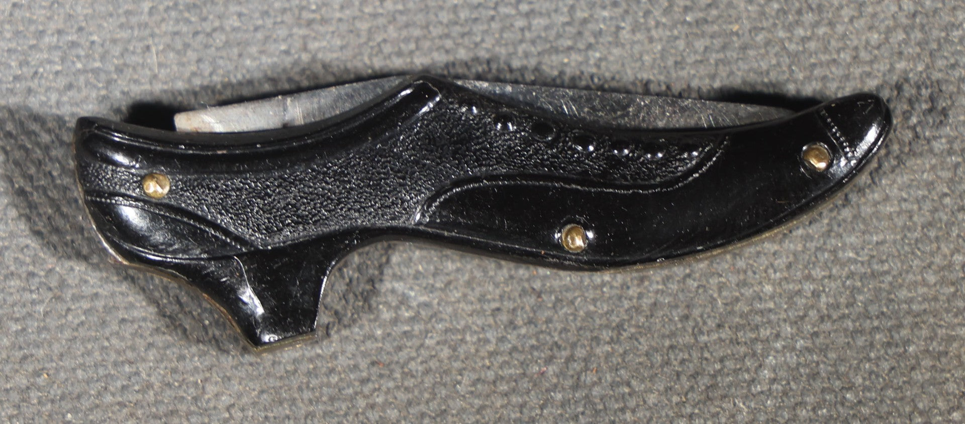 Antique Union Lumber Co. Advertising Folding Pocket Knife with Shoe-Shaped Handle