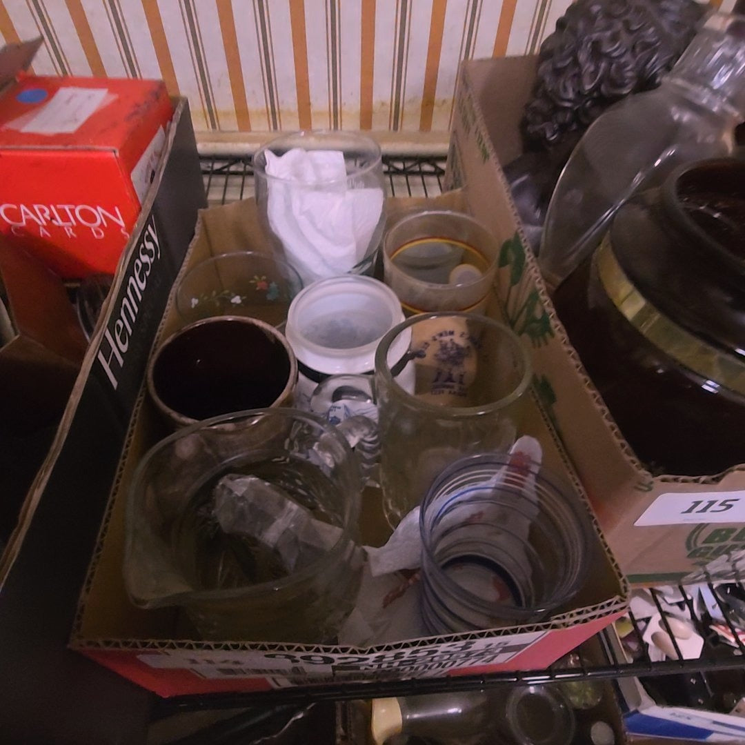 box lot with glassware and mugs