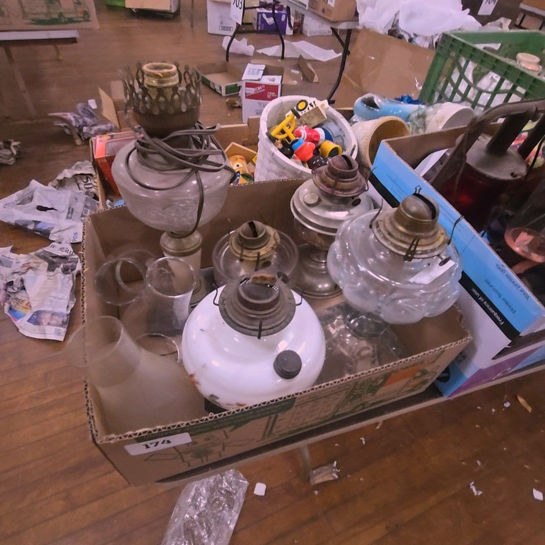 box lot with kerosene lamps