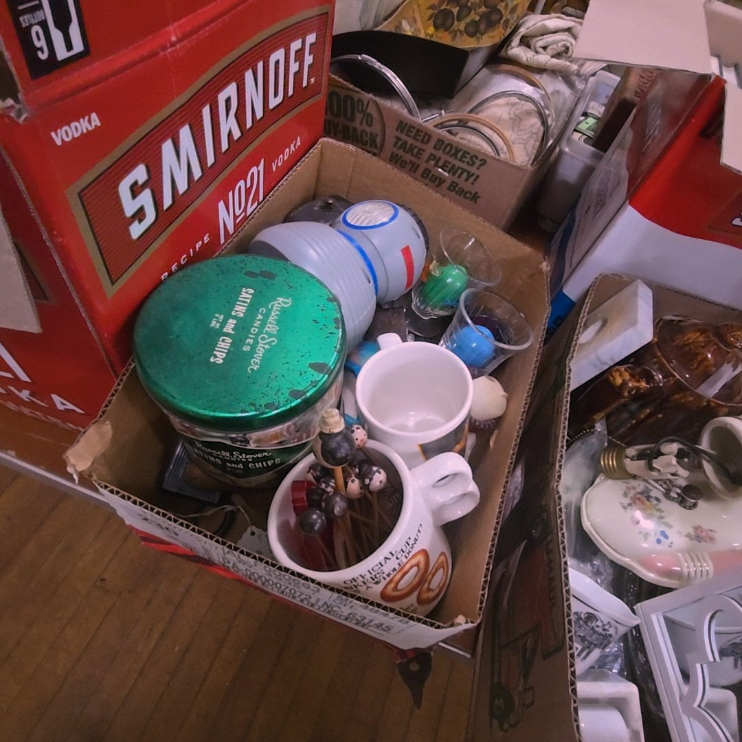 box lot with mugs and more