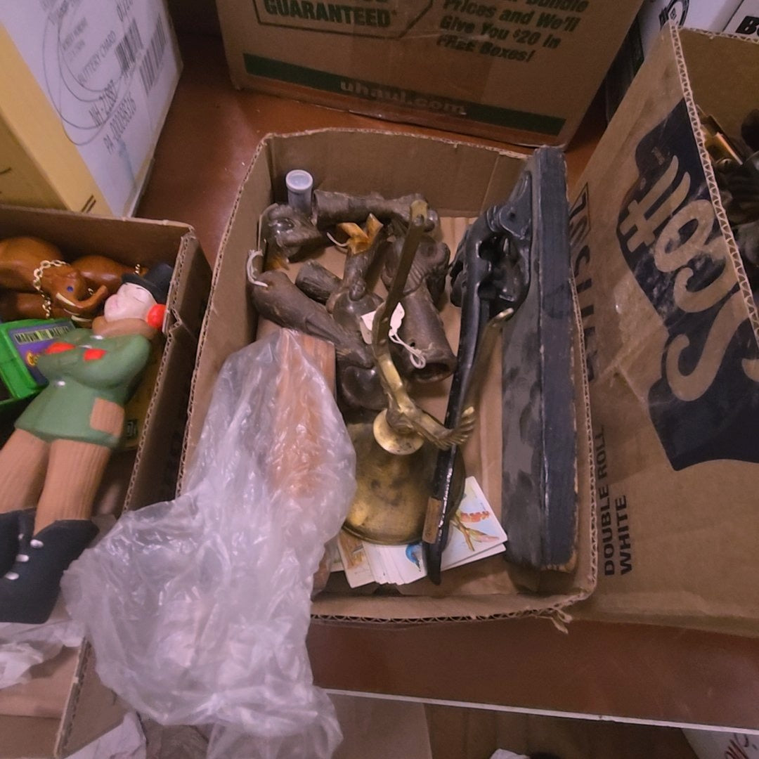 Box lot with claw feet and and nudie Stanhope