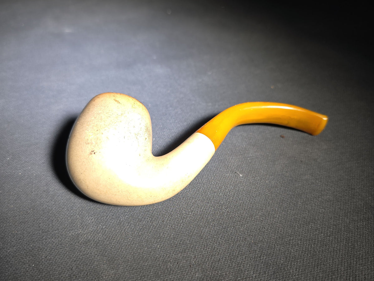 Vintage Meerschaum Smoking Pipe with Amber Stem in Fitted Case, Marked "Genuine Meerschaum / De Luxe / Real Amber"