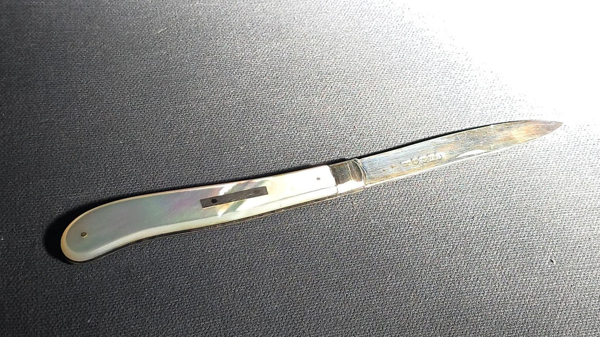 Antique Sterling Silver and Mother-of-Pearl Folding Pocket Knife with Sheffield Hallmarks, Manufactured by Thomas Marples, Sheffield, England, 1864