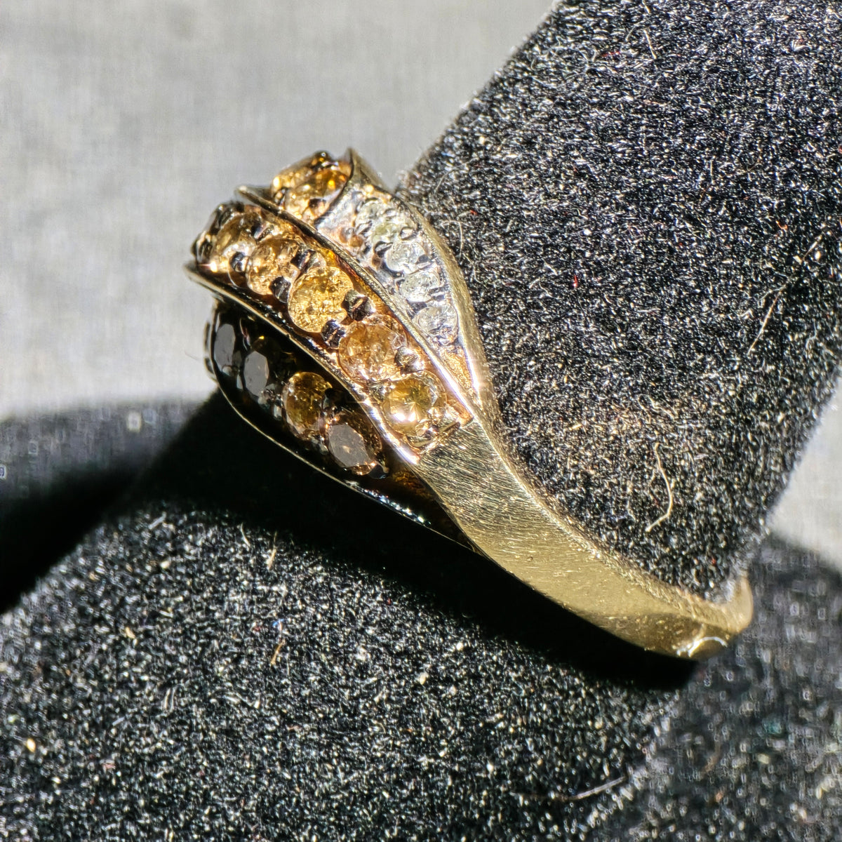 10K Gold Three-Row Swirl Design Diamond Ring