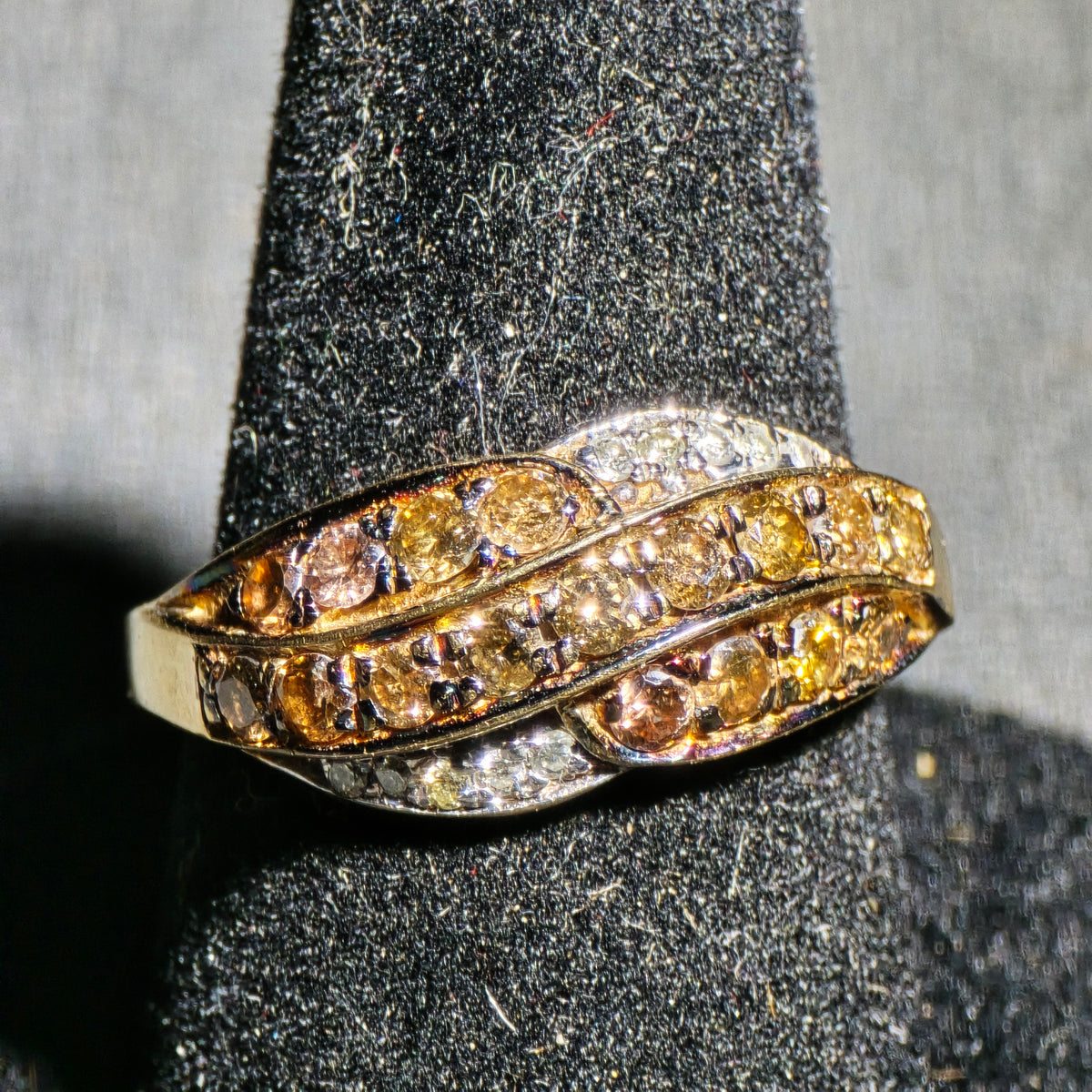 10K Gold Three-Row Swirl Design Diamond Ring