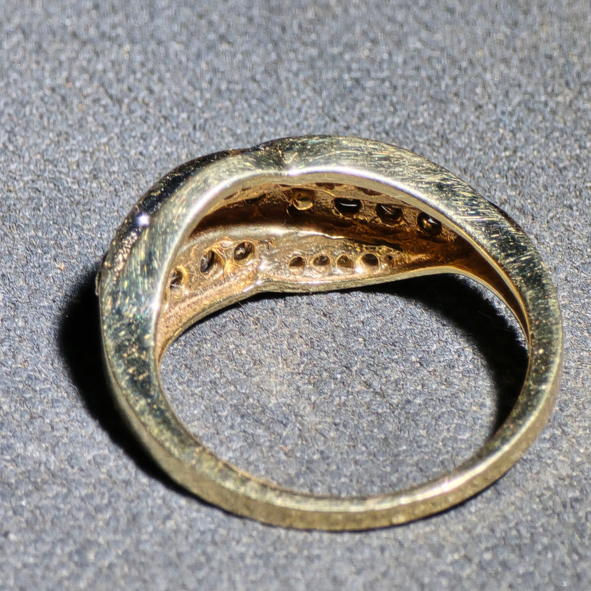 10K Gold Three-Row Swirl Design Diamond Ring