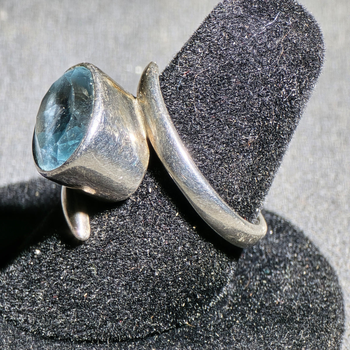 Vintage Sterling Silver Bypass Ring with Faceted Blue Stone, Marked 925