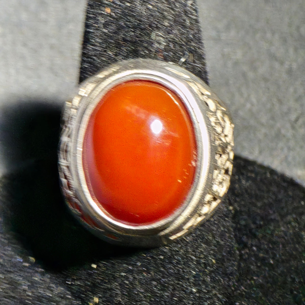 Vintage Sterling Silver Ring with Oval Carnelian Cabochon and Pierced Scrollwork Shoulders, Made in Thailand