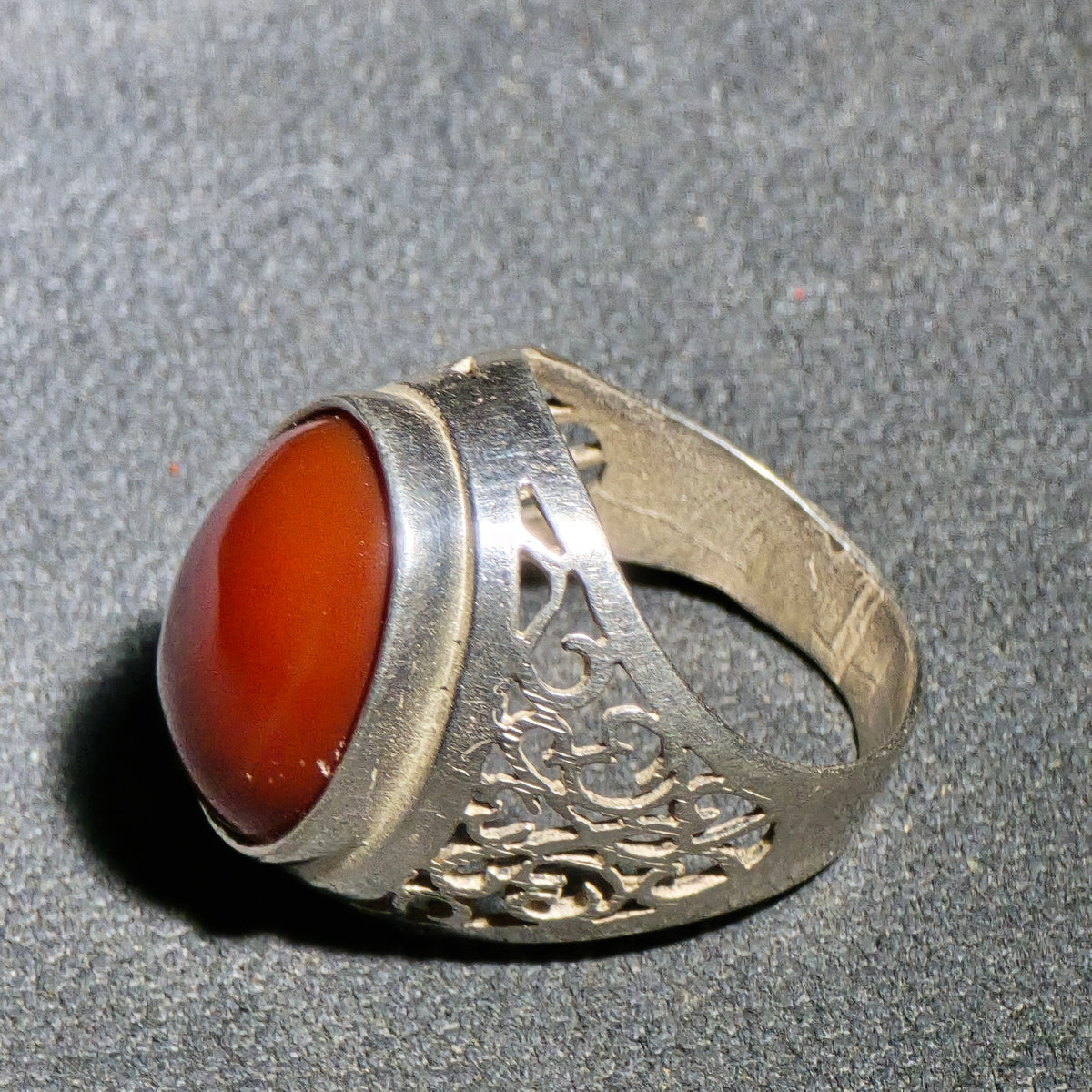 Vintage Sterling Silver Ring with Oval Carnelian Cabochon and Pierced Scrollwork Shoulders, Made in Thailand
