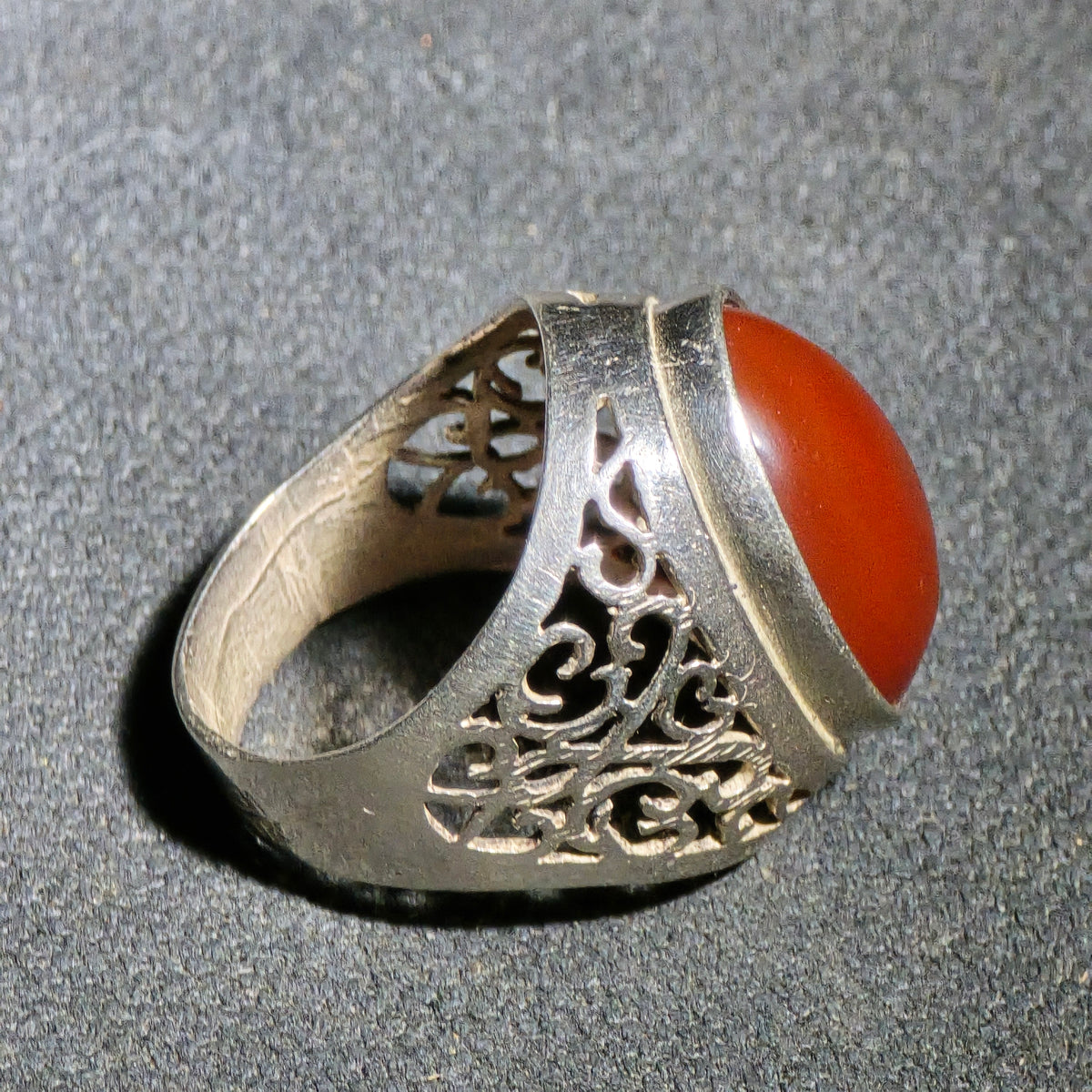 Vintage Sterling Silver Ring with Oval Carnelian Cabochon and Pierced Scrollwork Shoulders, Made in Thailand