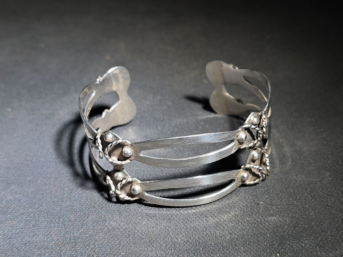 Vintage Taxco Sterling Silver Cuff Bracelet with Twisted Wire and Ball Accents
