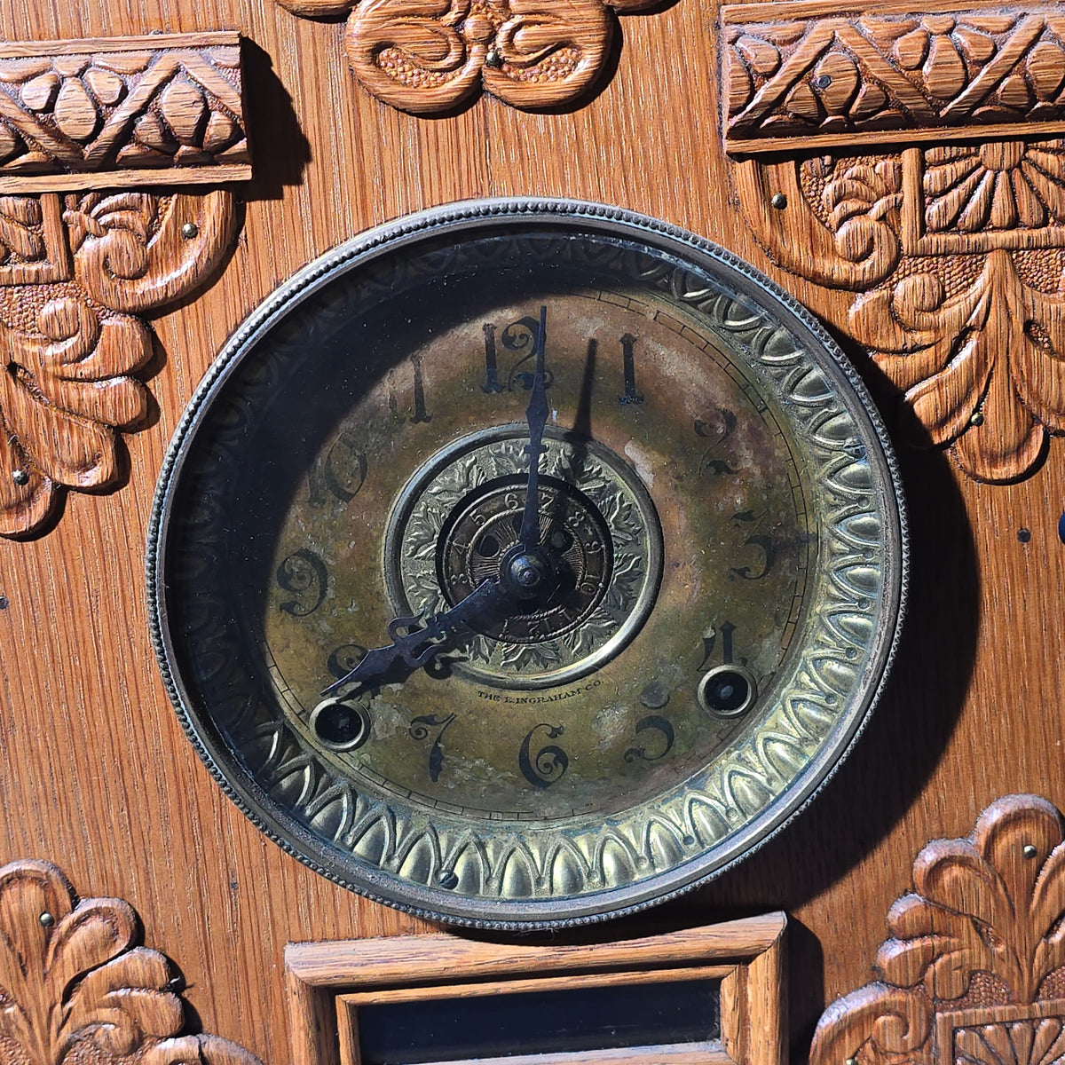 Antique Oak Cabinet Clock with Pendulum and Key, Manufactured by The E. Ingraham Co.