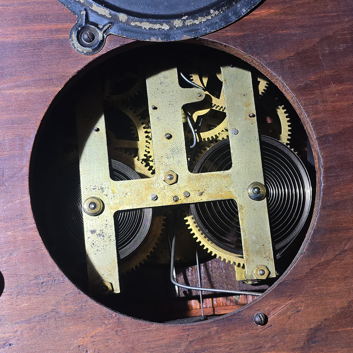 Antique Oak Cabinet Clock with Pendulum and Key, Manufactured by The E. Ingraham Co.
