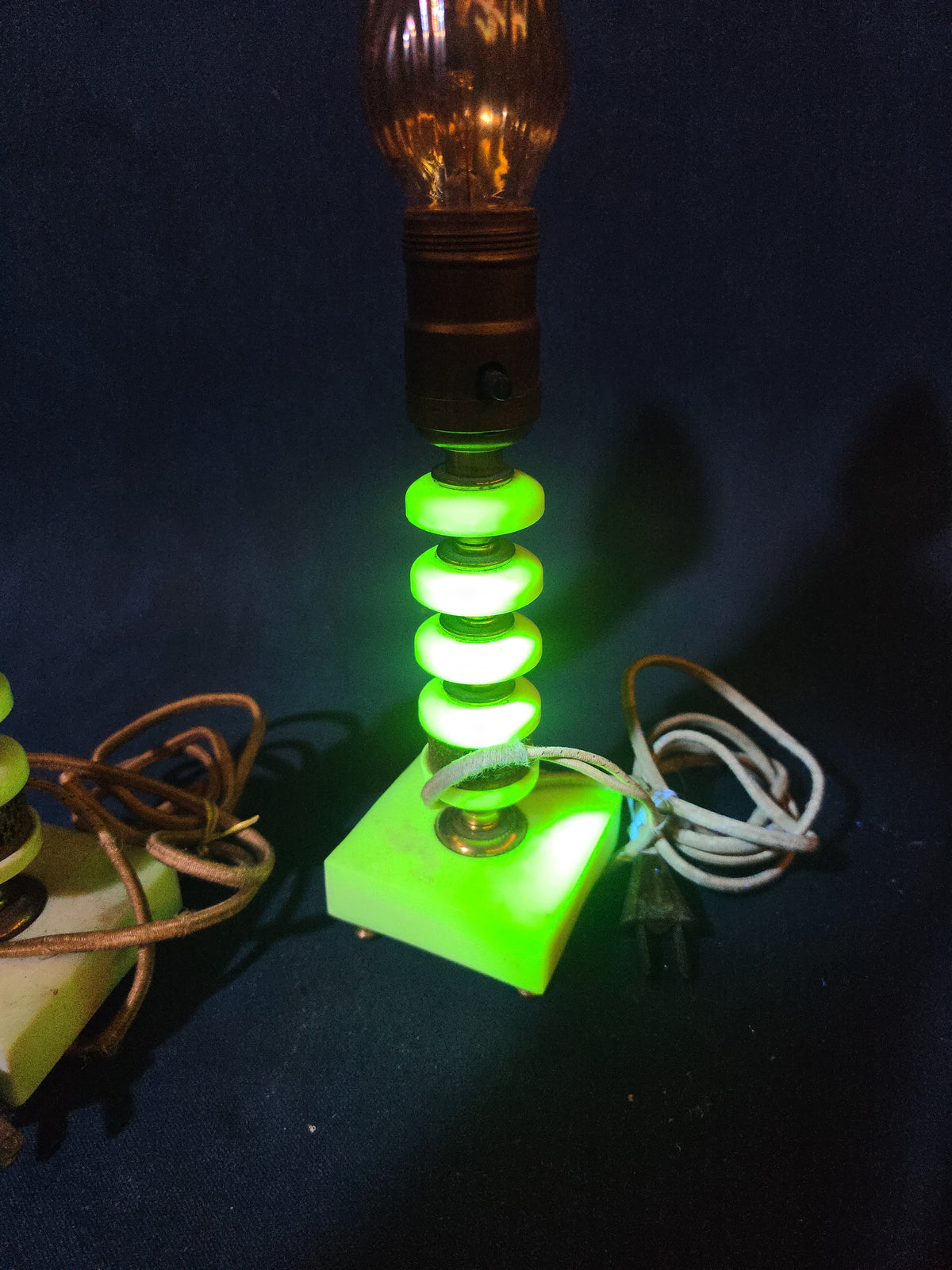Pair of Vintage Art Deco Uranium Glass Boudoir Lamps with Stacked Disc Stems and Square Bases