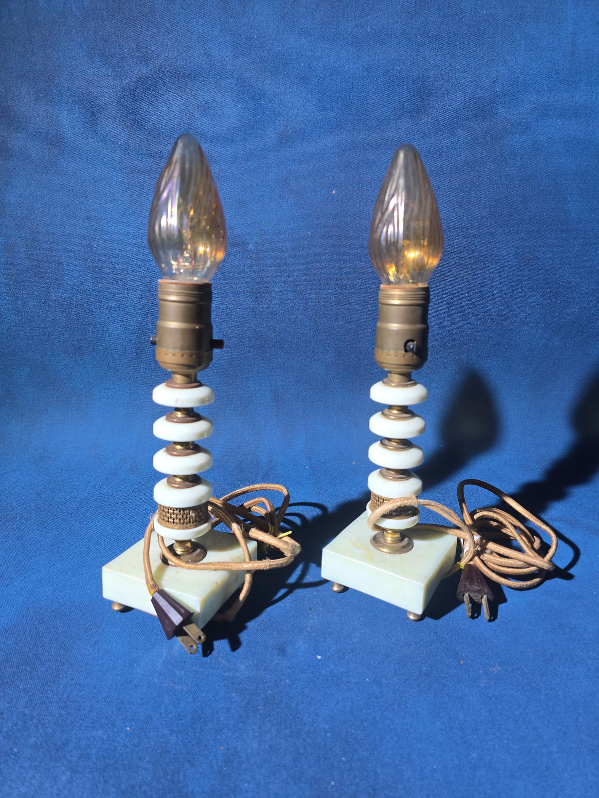 Pair of Vintage Art Deco Uranium Glass Boudoir Lamps with Stacked Disc Stems and Square Bases