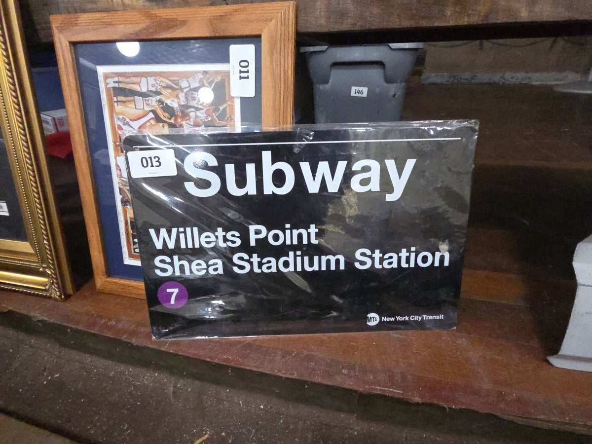 subway station from the New York City Transit mta, Willets point and Shea Stadium Station