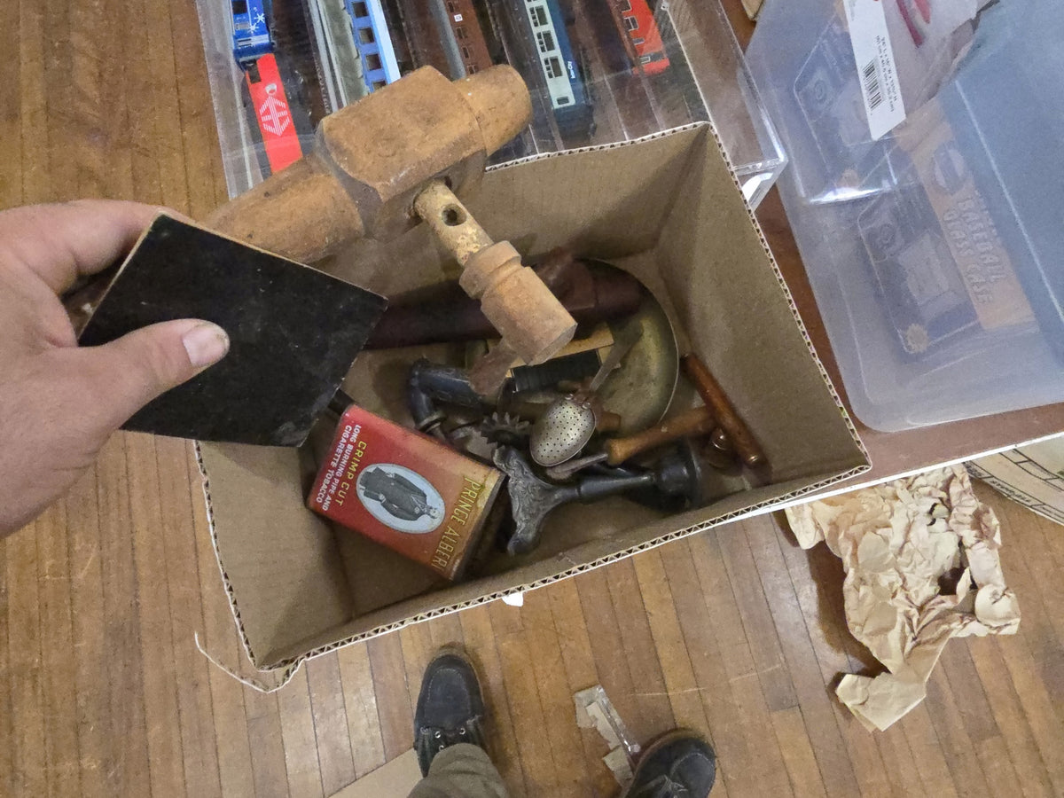 Box lot of miscellaneous mixed Smalls including taps, tea strainer, pipe, and more