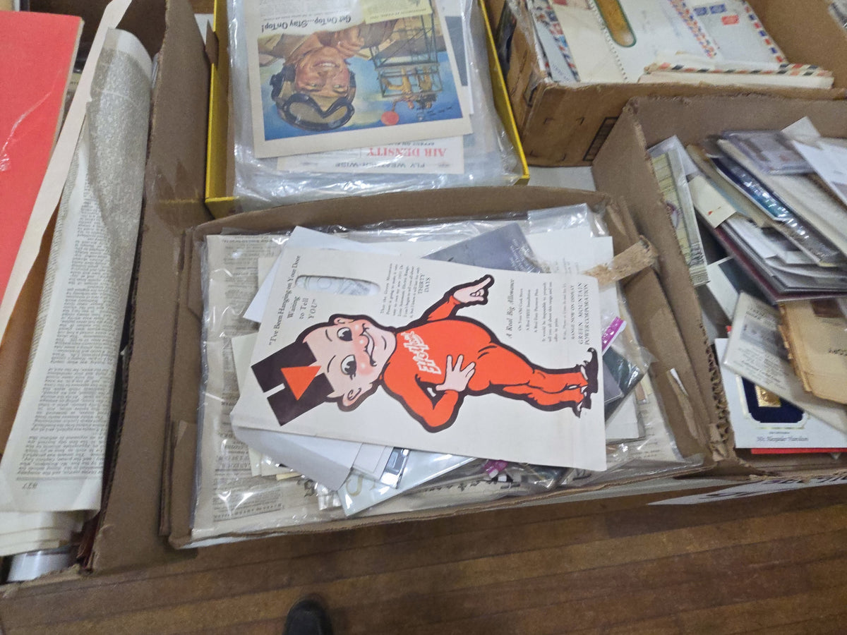 box lot of miscellaneous ephemera