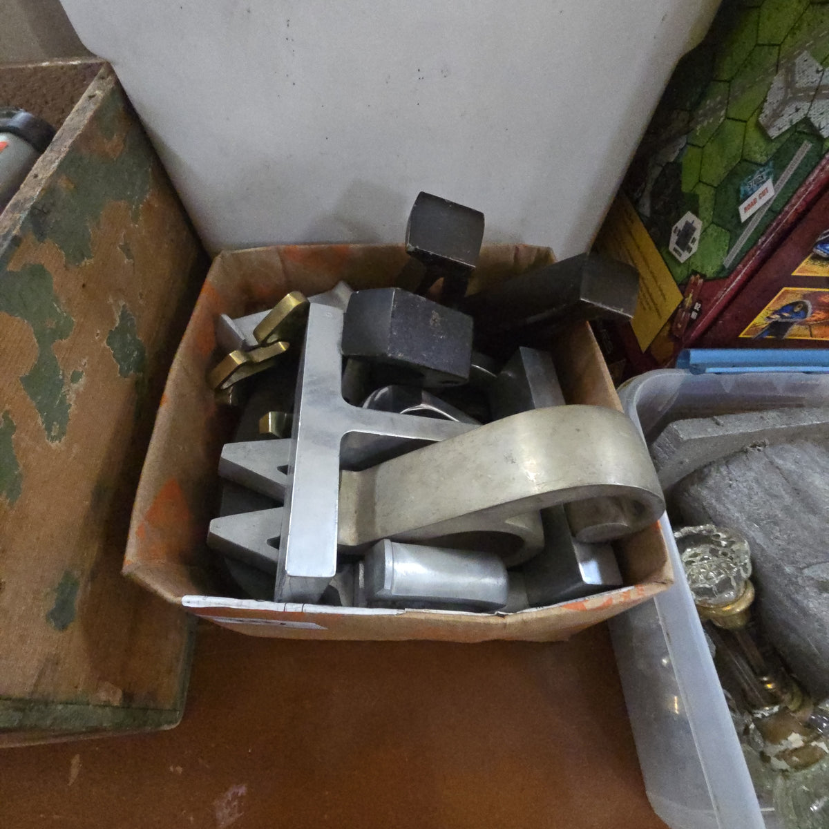 box lot of smaller metal letters