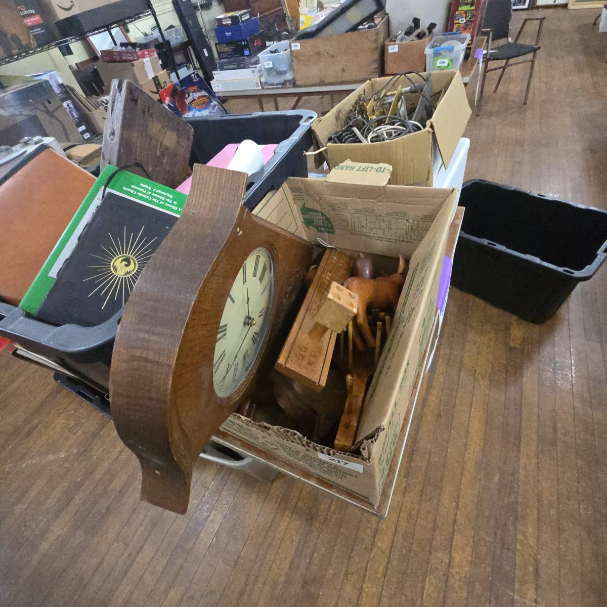 box lot of woodenware