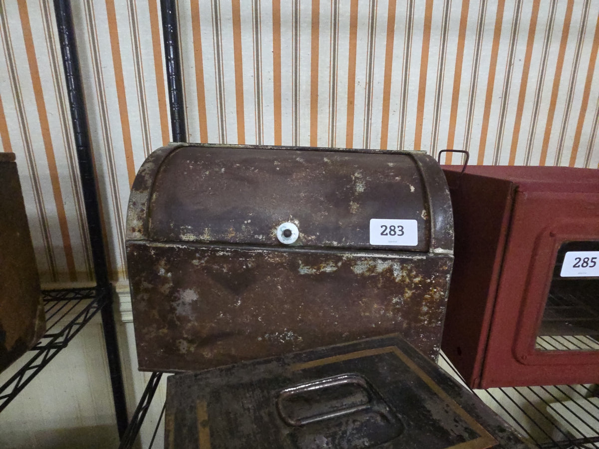 tin bread box