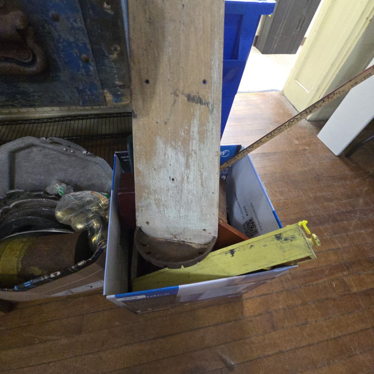 box lot of miscellaneous woodenware