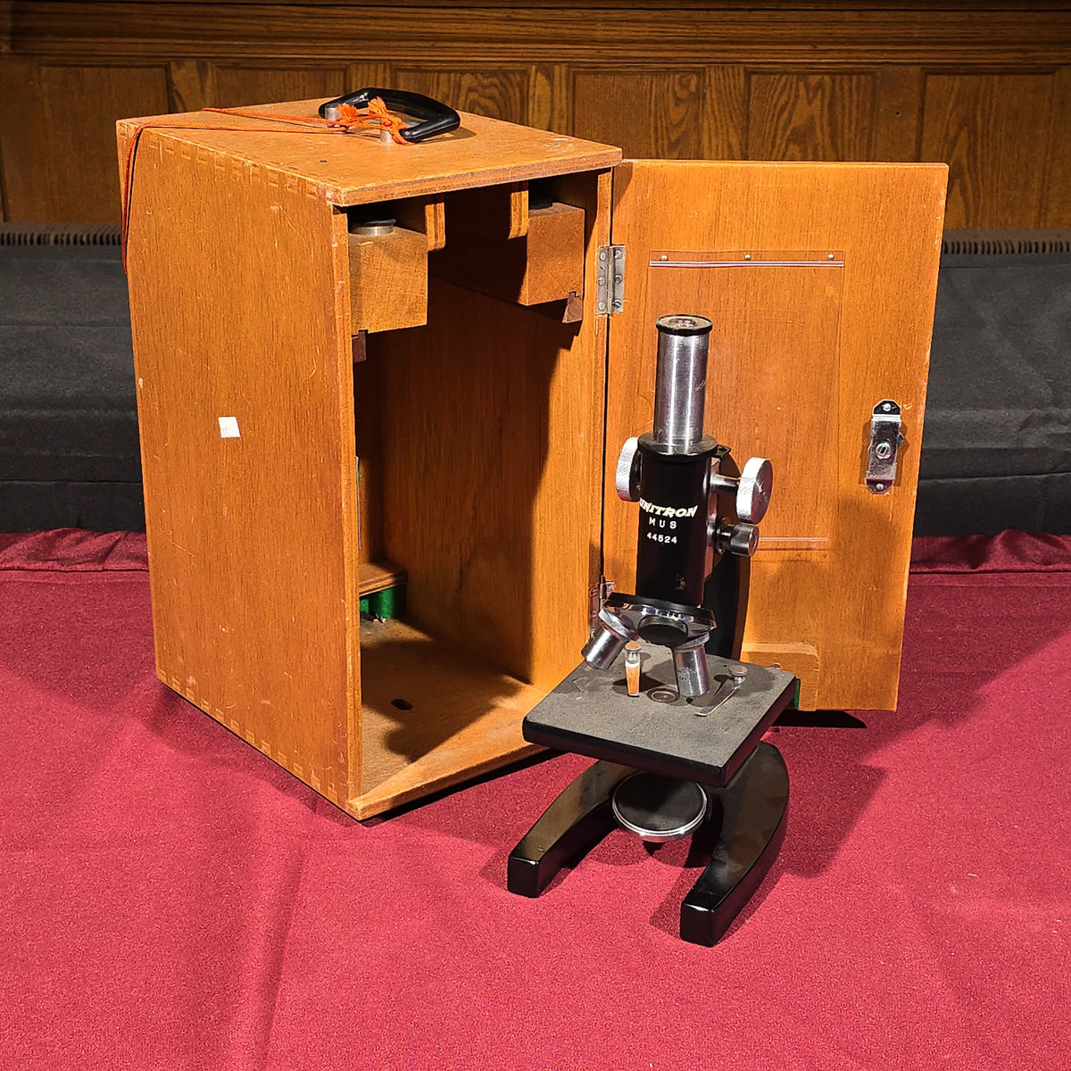 Vintage Unitron MUS Monocular Microscope No. 44524 in Wooden Carrying Case