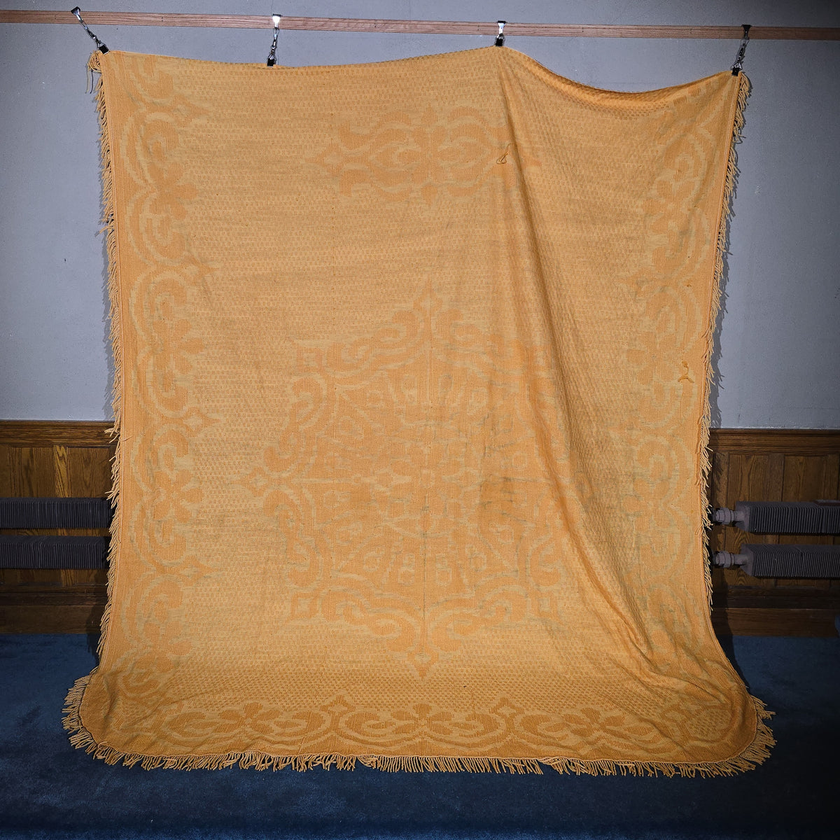 Vintage Gold and Cream Woven Acrylic Coverlet with Fringe
