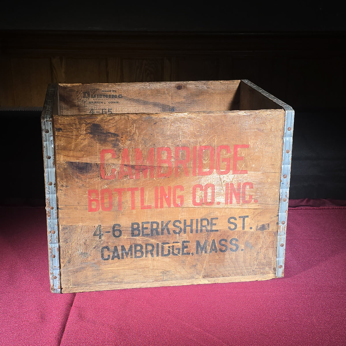 Vintage Wooden Advertising Beverage Crate, Cambridge Bottling Co. Inc., Berkshire Quality Beverages, Cambridge, Massachusetts
