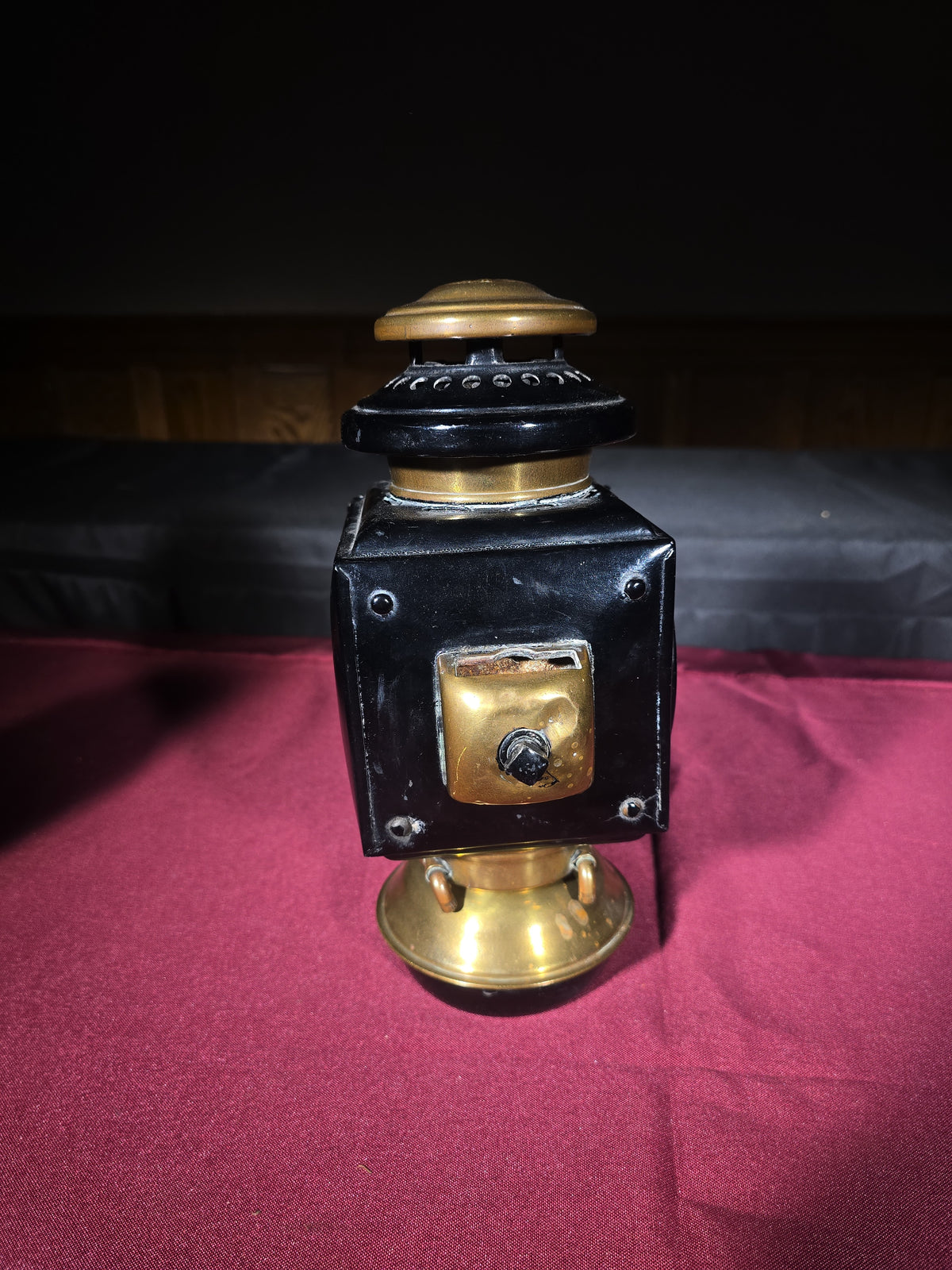 Pair of Antique Automobile Side Lamps with Beveled Glass, Manufactured by E. & J. (Edmund & Jones), Detroit, Michigan, Patented 1908