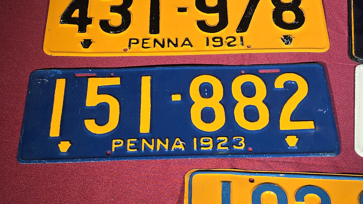 Grouping of Five Antique 1920s Pennsylvania License Plates, 1921 through 1927