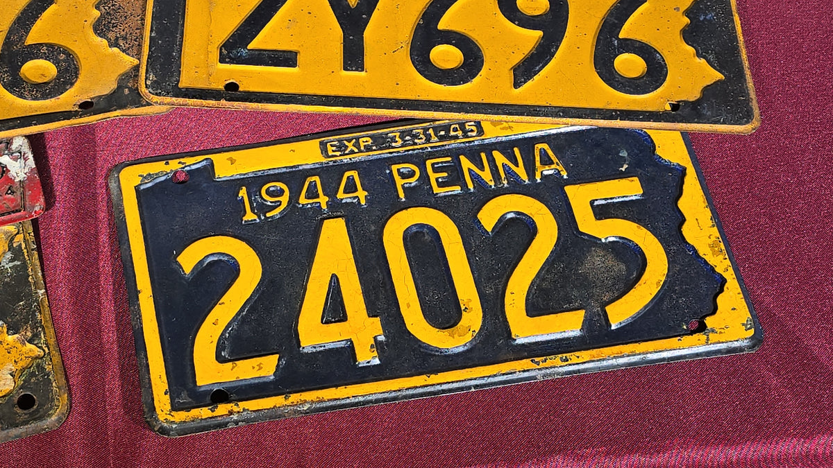 Grouping of 10 Antique 1940s Pennsylvania License Plates including a Matched Pair, 1940–1948