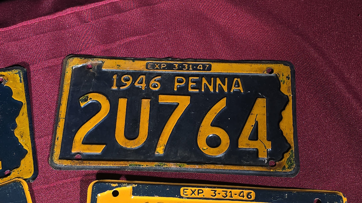 Grouping of 10 Antique 1940s Pennsylvania License Plates including a Matched Pair, 1940–1948