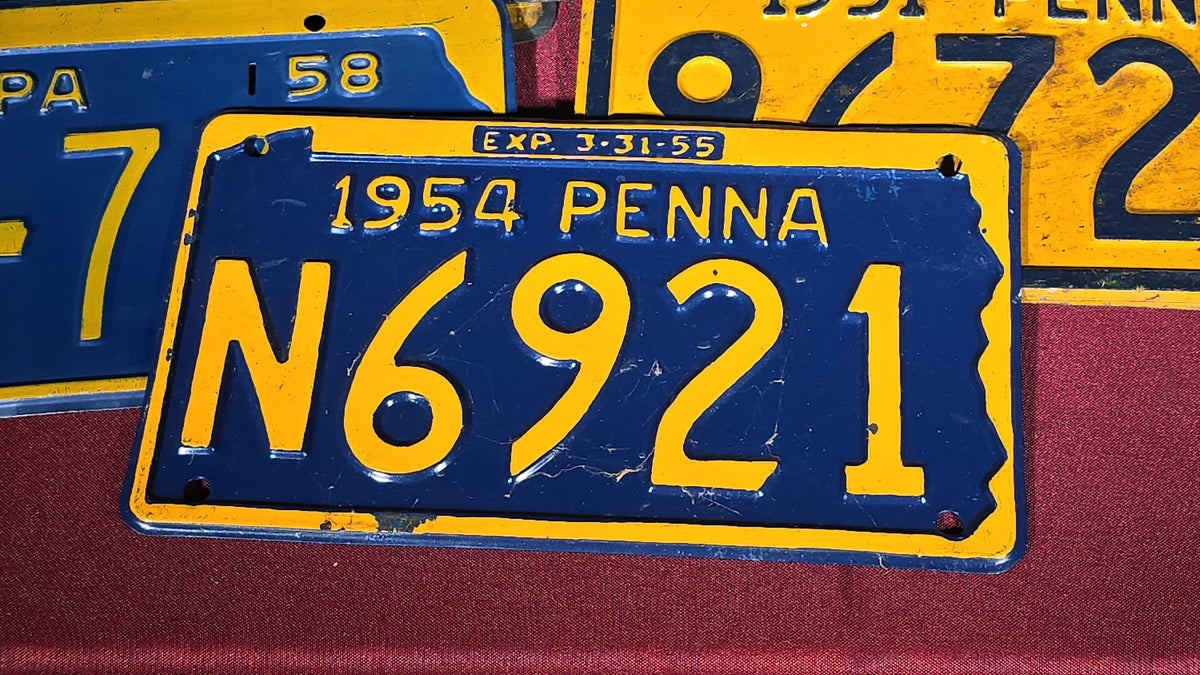 Grouping of 18 Vintage 1950s Pennsylvania License Plates