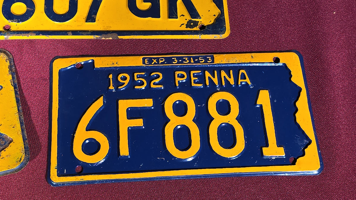 Grouping of 18 Vintage 1950s Pennsylvania License Plates