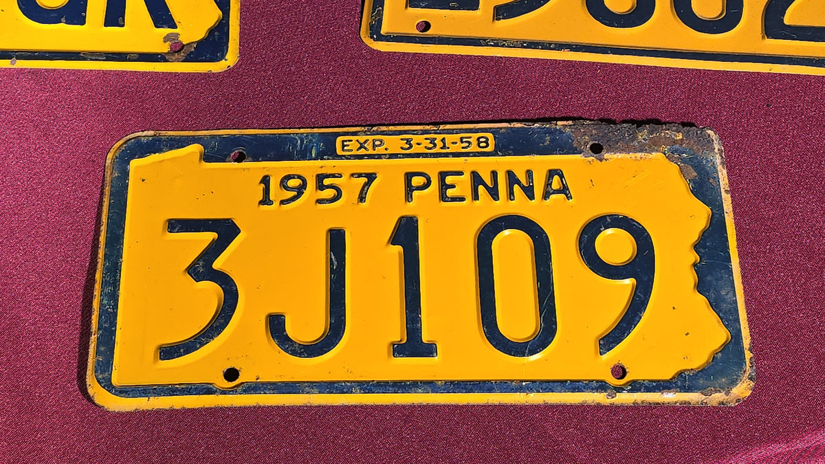 Grouping of 18 Vintage 1950s Pennsylvania License Plates