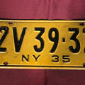 Lot 088 - Vintage 1935 New York License Plate, Number 2v-39-32