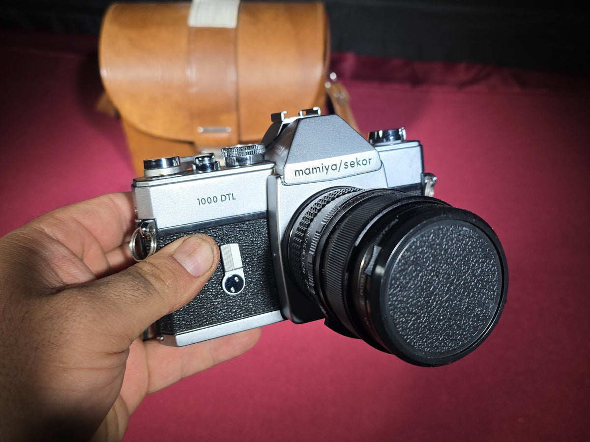 Vintage Mamiya/Sekor 1000 DTL 35mm SLR Camera with Lenses, Teleconverter, and Case