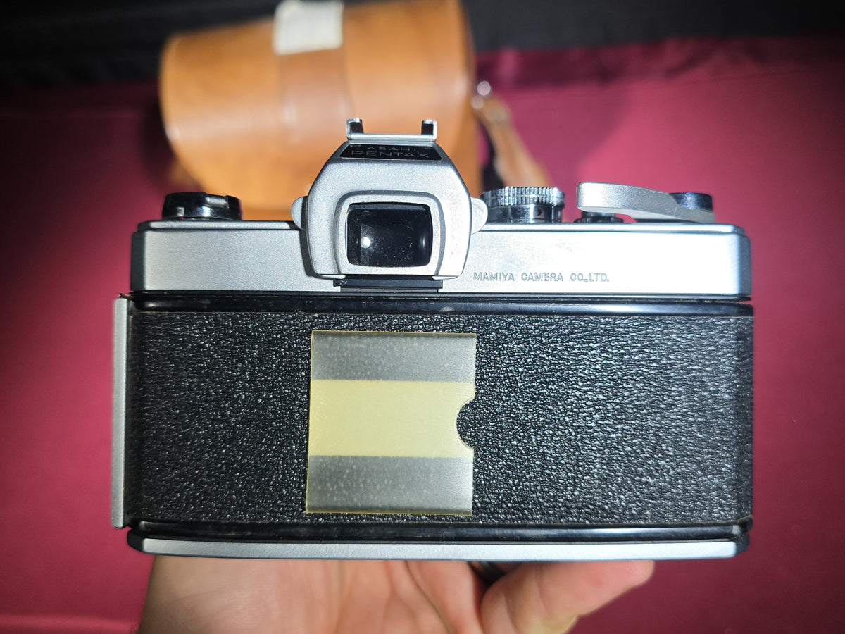Vintage Mamiya/Sekor 1000 DTL 35mm SLR Camera with Lenses, Teleconverter, and Case