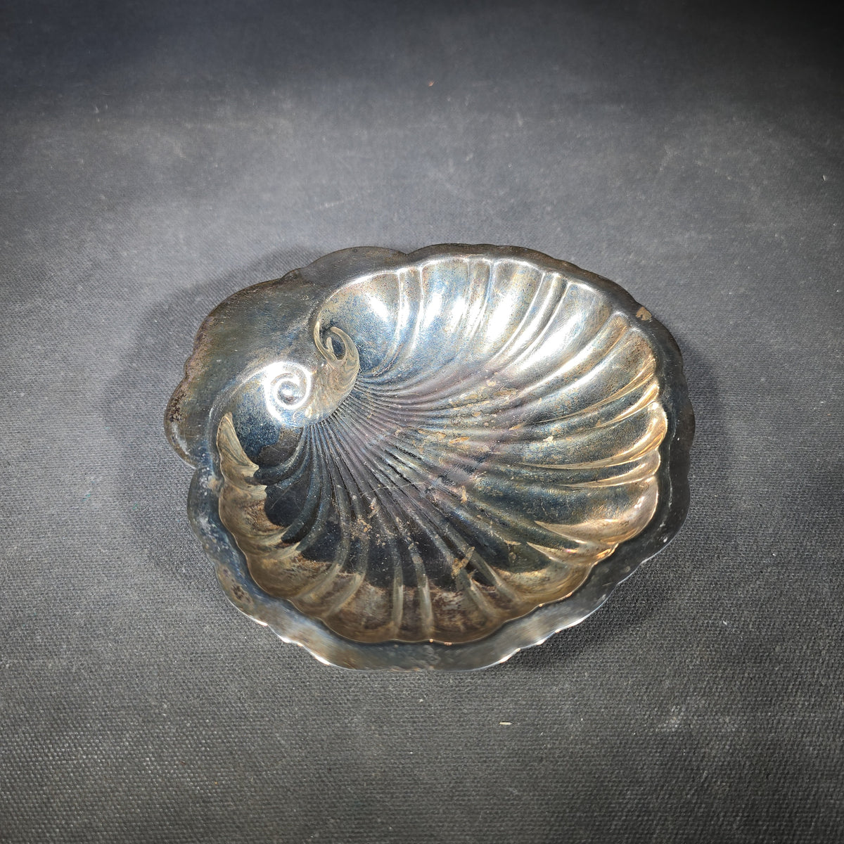 Sterling Silver Footed Scallop Shell Dish with Three Ball Feet