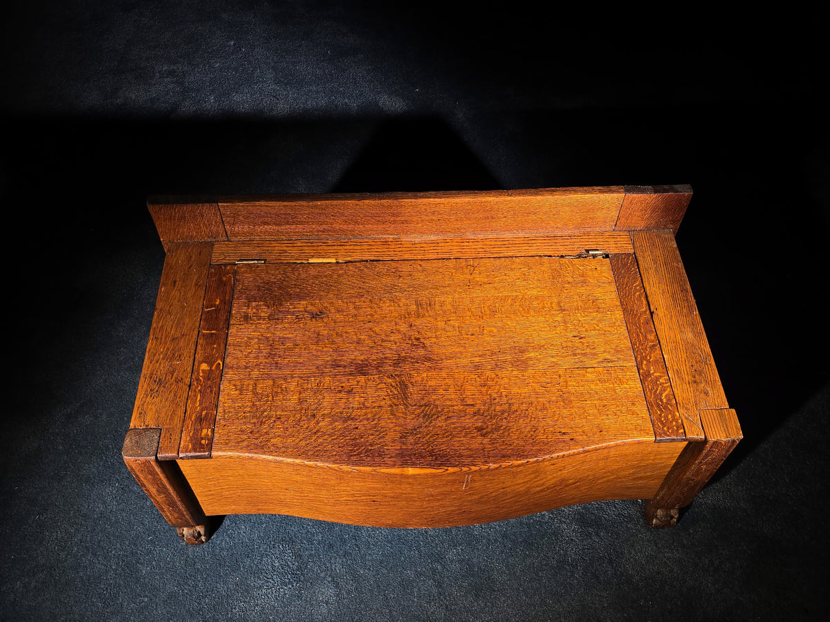 Antique Quarter-Sawn Oak Lift-Top Blanket Chest Bench with Carved Paw Feet