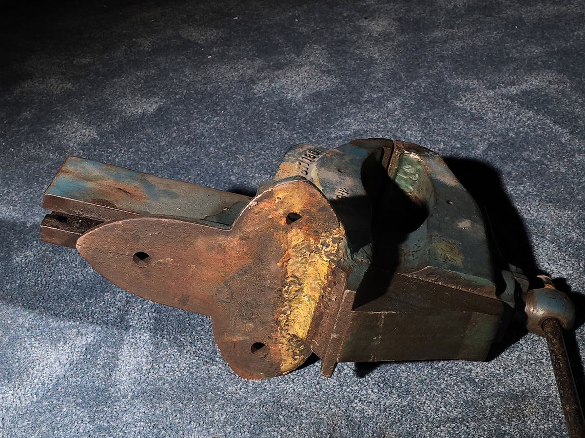 Antique C. Parker Co. No. 89 1/2 Bench Vise, Manufactured by C. Parker Co., Meriden, Connecticut