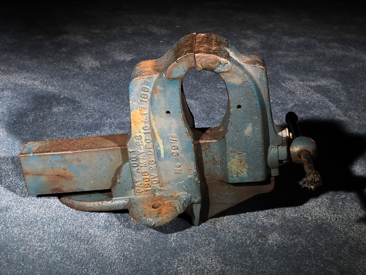 Antique C. Parker Co. No. 89 1/2 Bench Vise, Manufactured by C. Parker Co., Meriden, Connecticut